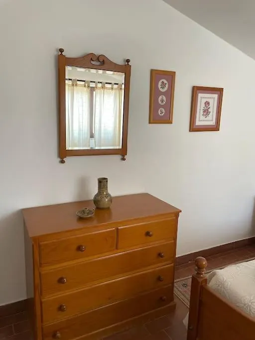 Moradia Em Olhos D'Agua Villa Olhos de Agua  Holiday home
